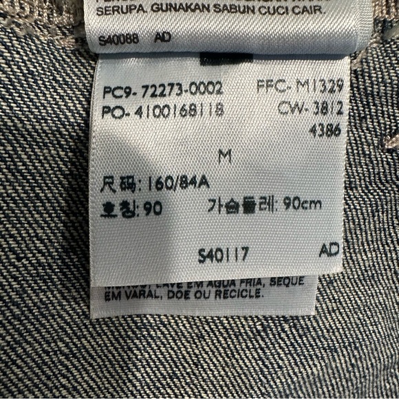 Women’s Classic Levi’s Denim Jean Jacket Medium - Picture 9 of 11